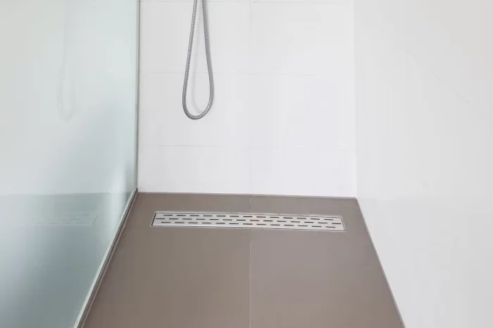 Pose de douche &agrave; l'italienne